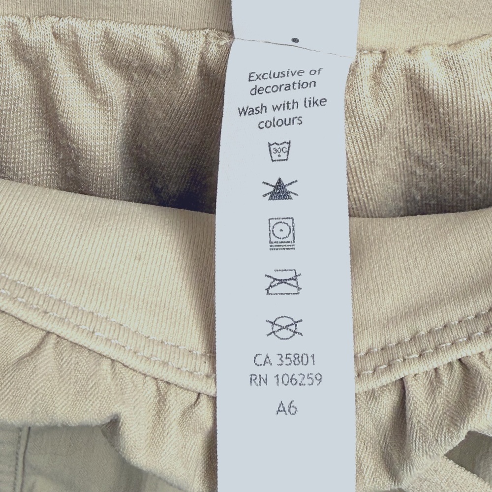 Lululemon Beyond the Studio 7/8 Jogger Trench Beige Size 6 - Picture 8 of 11